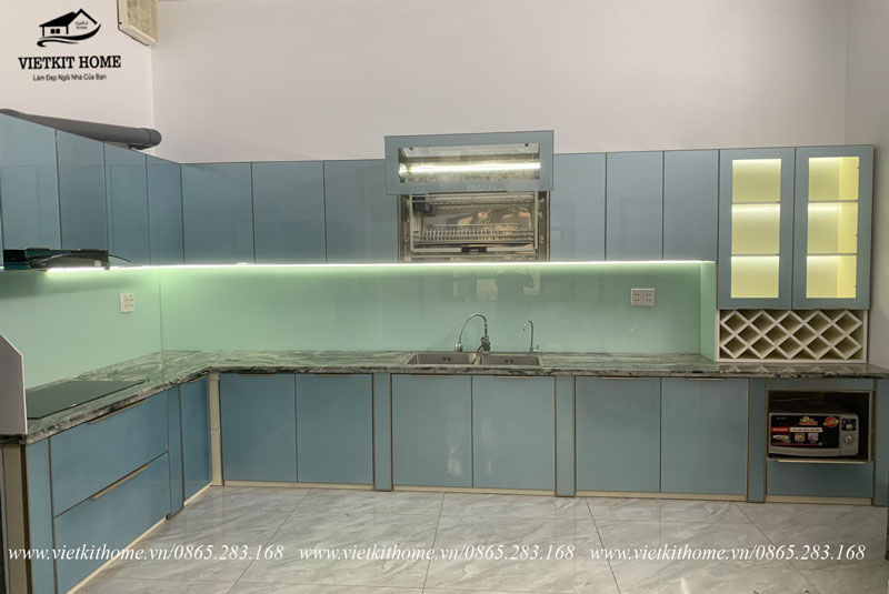 Tủ bếp inox cánh kính đẹp tại Yên Viên Gia Lâm Hà Nội